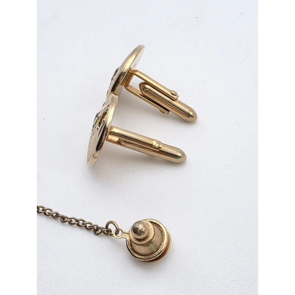 Vtg SWANK Cufflinks Tie Tack Set‎ Leaf Olive Faceted Crystals Gold Tone Textured